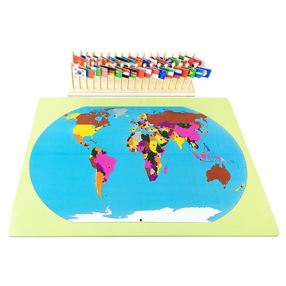 La Carte du monde et ses drapeaux - Jeux Montessori - Couleur Garden