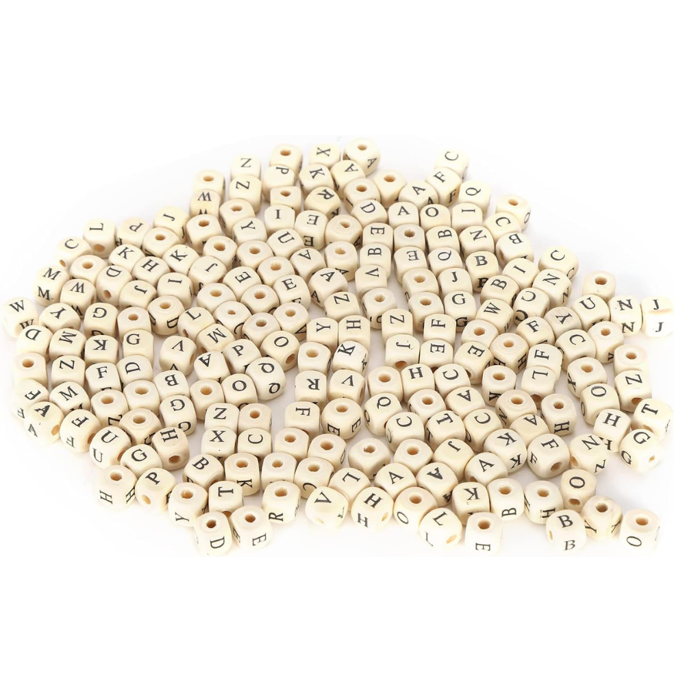 Sachet de 440 perles cube en bois alphabet 10 mm