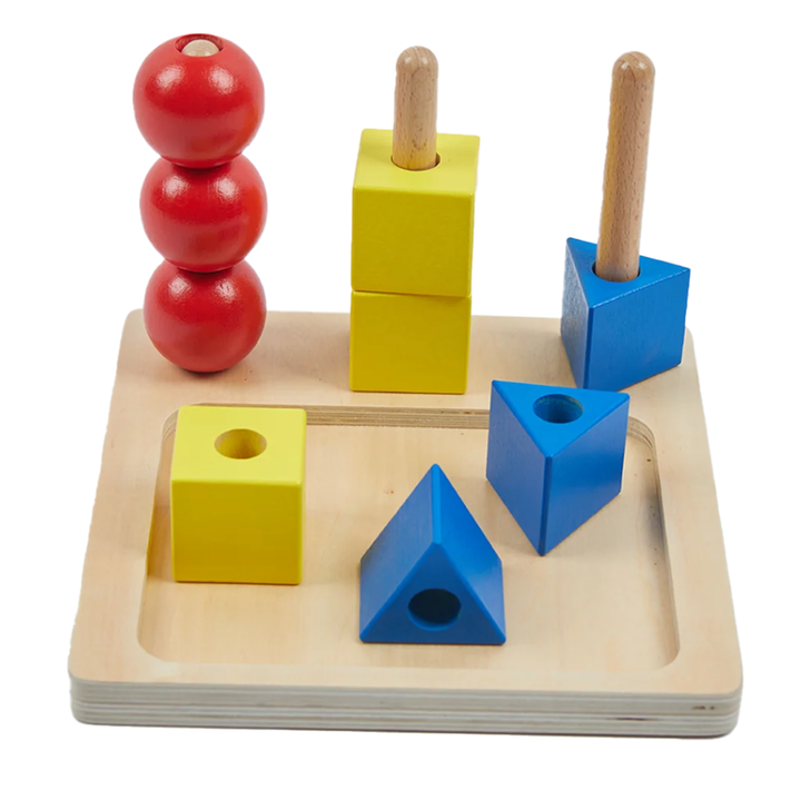 Formes colorées sur tiges