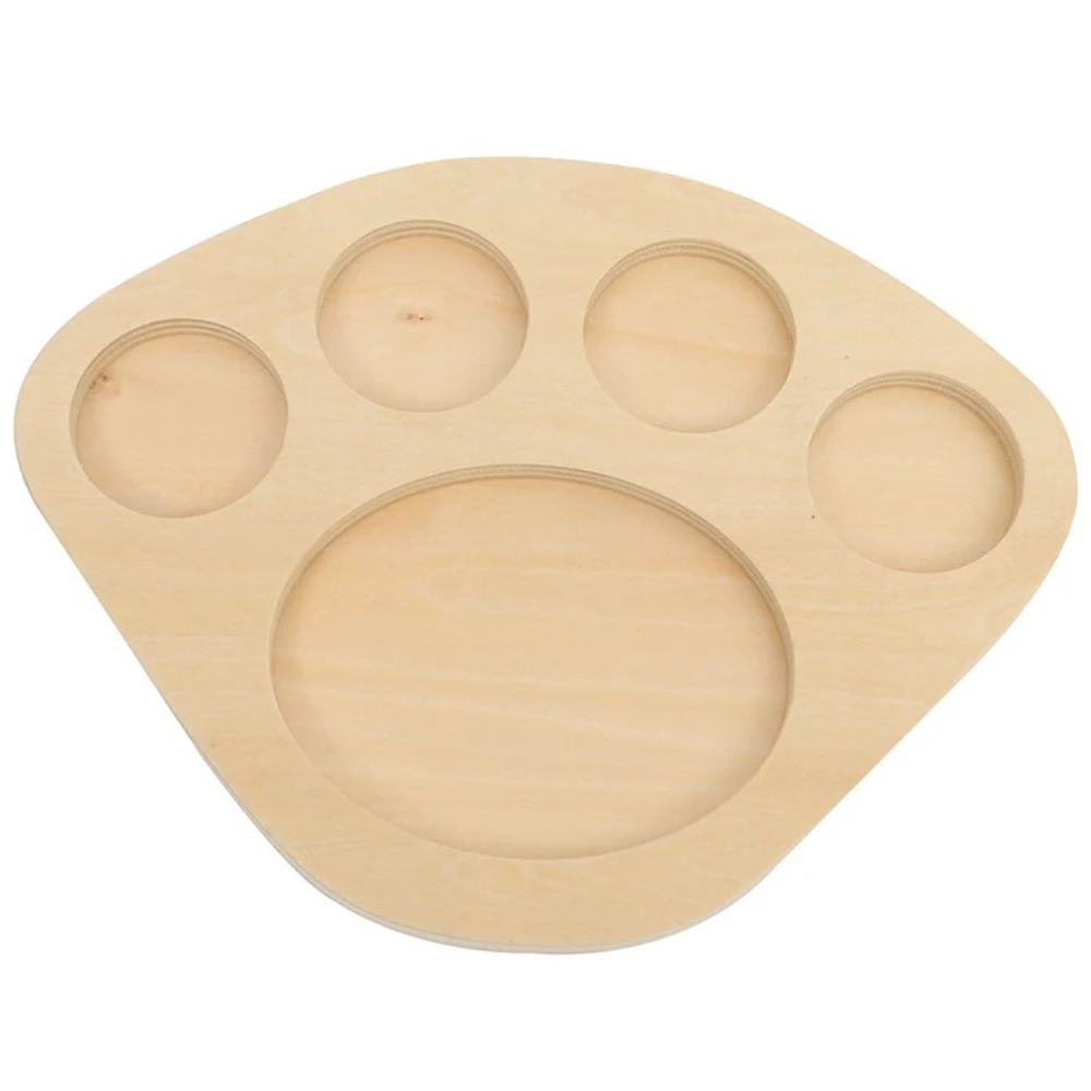 Plateau de tri en bois avec jetons colorés