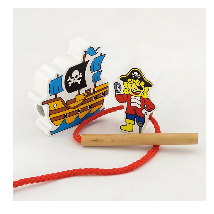 Formes à lacer en bois - Pirate