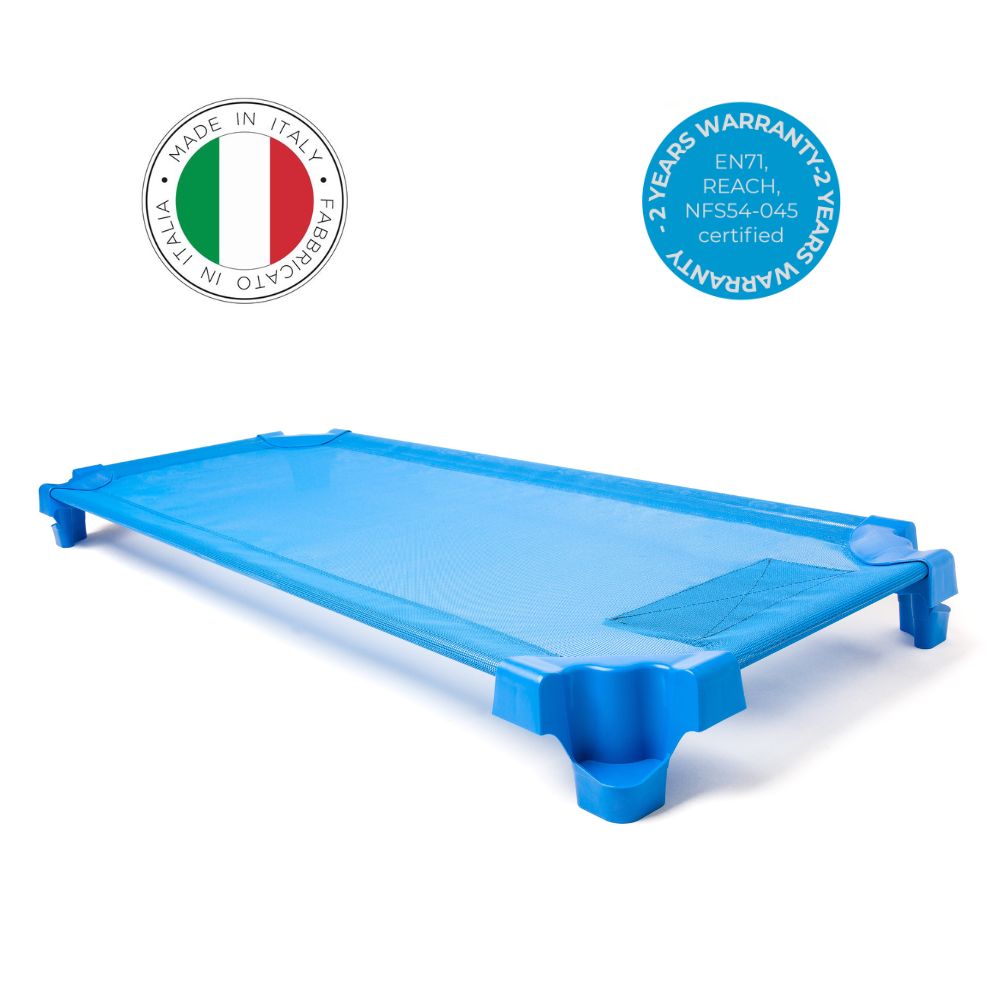 Couchette empilable 130 x 55cm pour crèche et maternelle