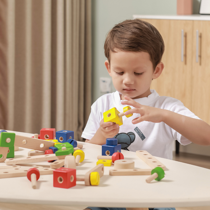 Boîte de construction avec vis en bois - 8 - Eveil Montessori Maroc