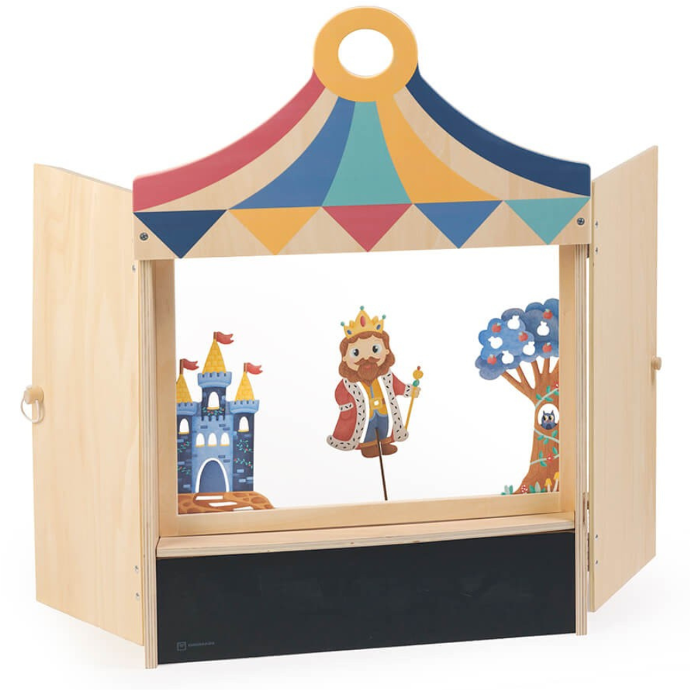 Théâtre en bois avec personnages