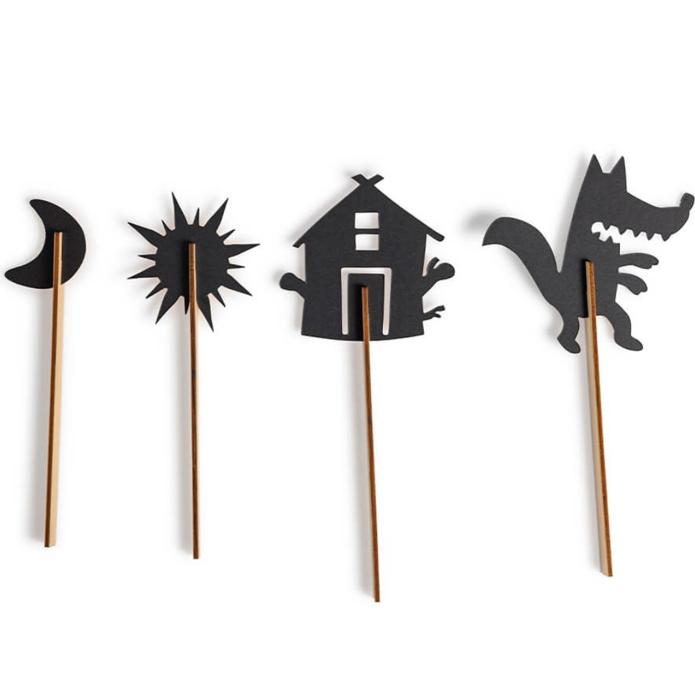 Théâtre en bois avec personnages