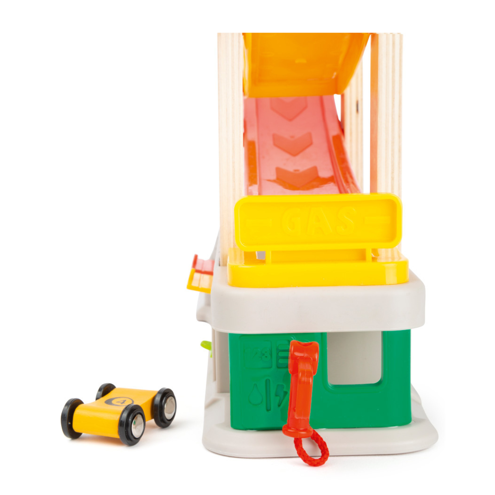 Circuit de course avec parking et garages