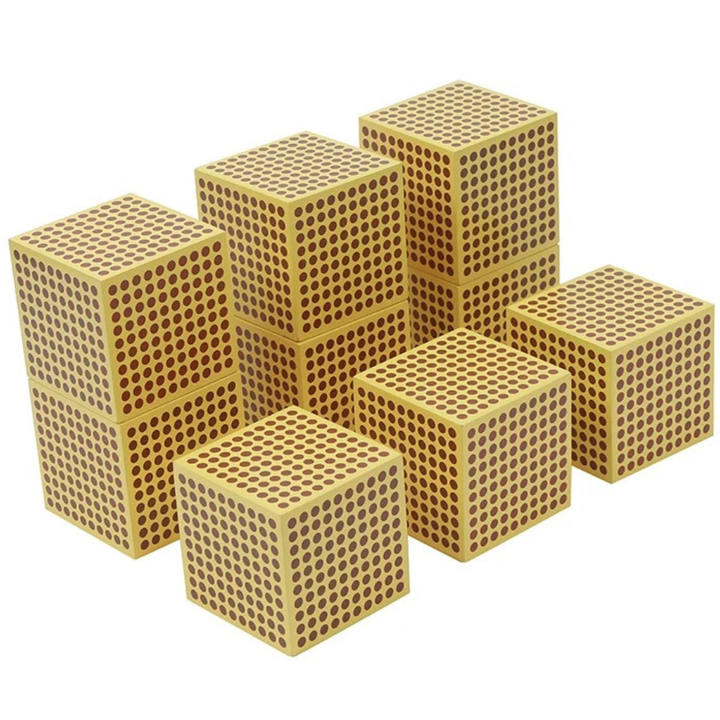 9 cubes de 1000