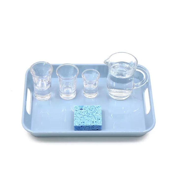 Plateau vie Pratique - Verser du liquide dans 3 verres de taille différentes