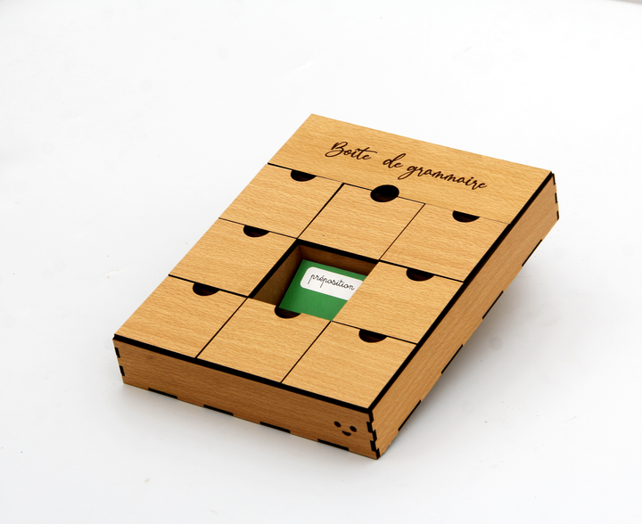 Boîte de grammaire Montessori