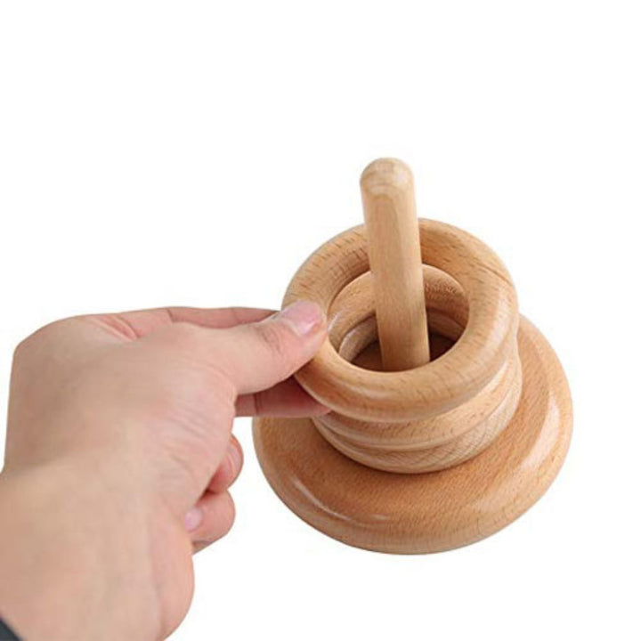 3 anneaux larges à empiler sur une tige verticale - Eveil Montessori Maroc