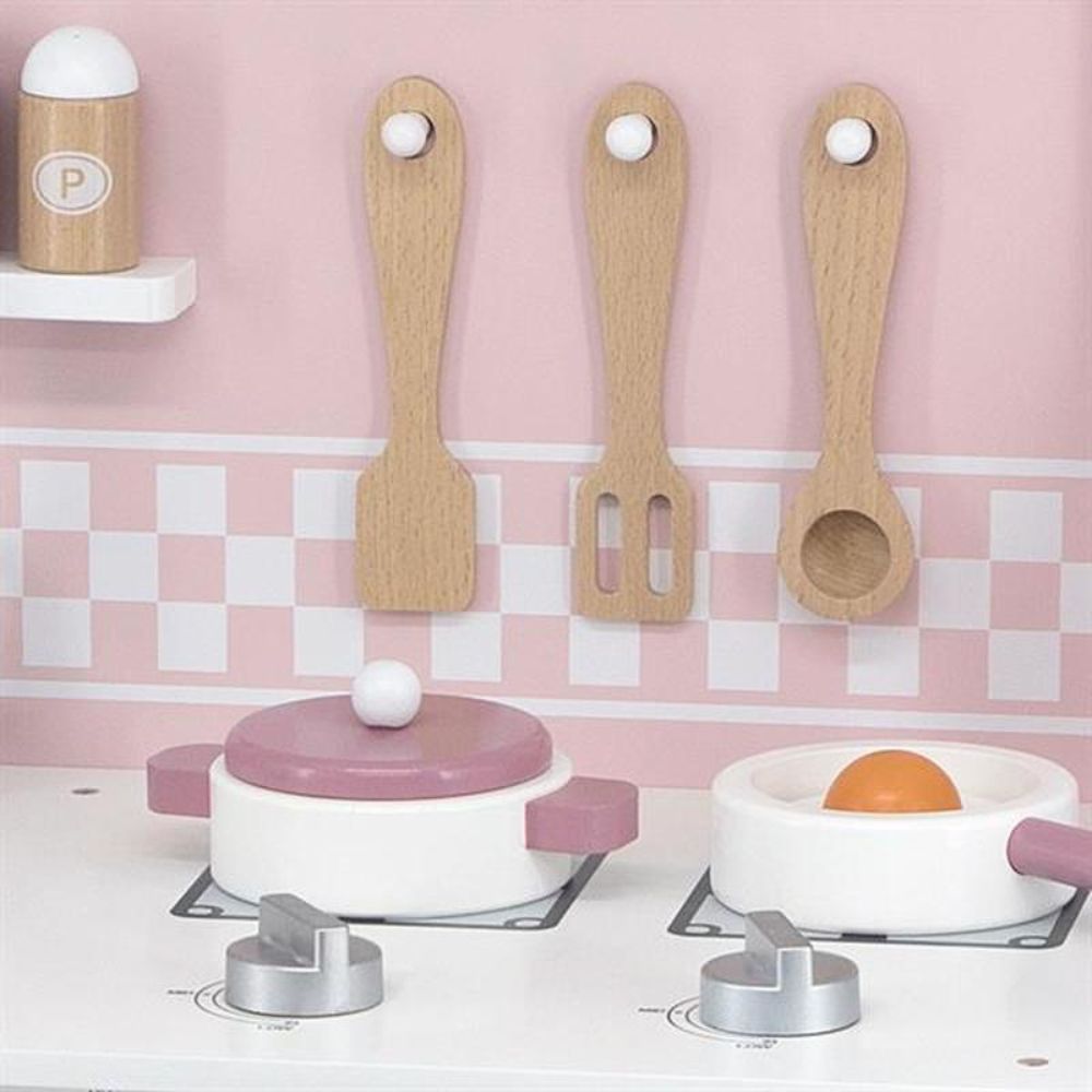 Cuisine en bois rose avec vaisselle - Eveil Montessori Maroc