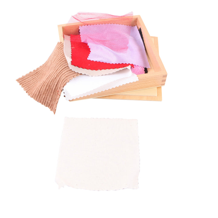 Boîte des tissus couleurs - Eveil Montessori Maroc