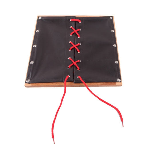Cadre d'habillage des lacets de chaussure - Eveil Montessori Maroc