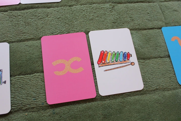 Les lettres rugueuses - Eveil Montessori Maroc