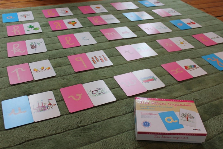 Les lettres rugueuses - Eveil Montessori Maroc