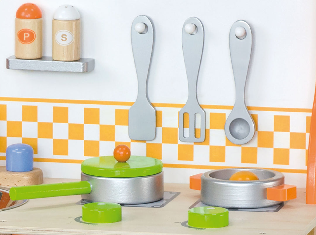 Jolie cuisine en bois aves accessoires - Eveil Montessori Maroc