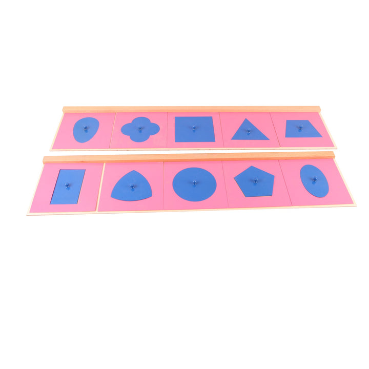 Formes à dessin en métal avec supports en bois - Eveil Montessori Maroc