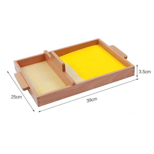 Plateau en bois de tracé dans le sable - Eveil Montessori Maroc