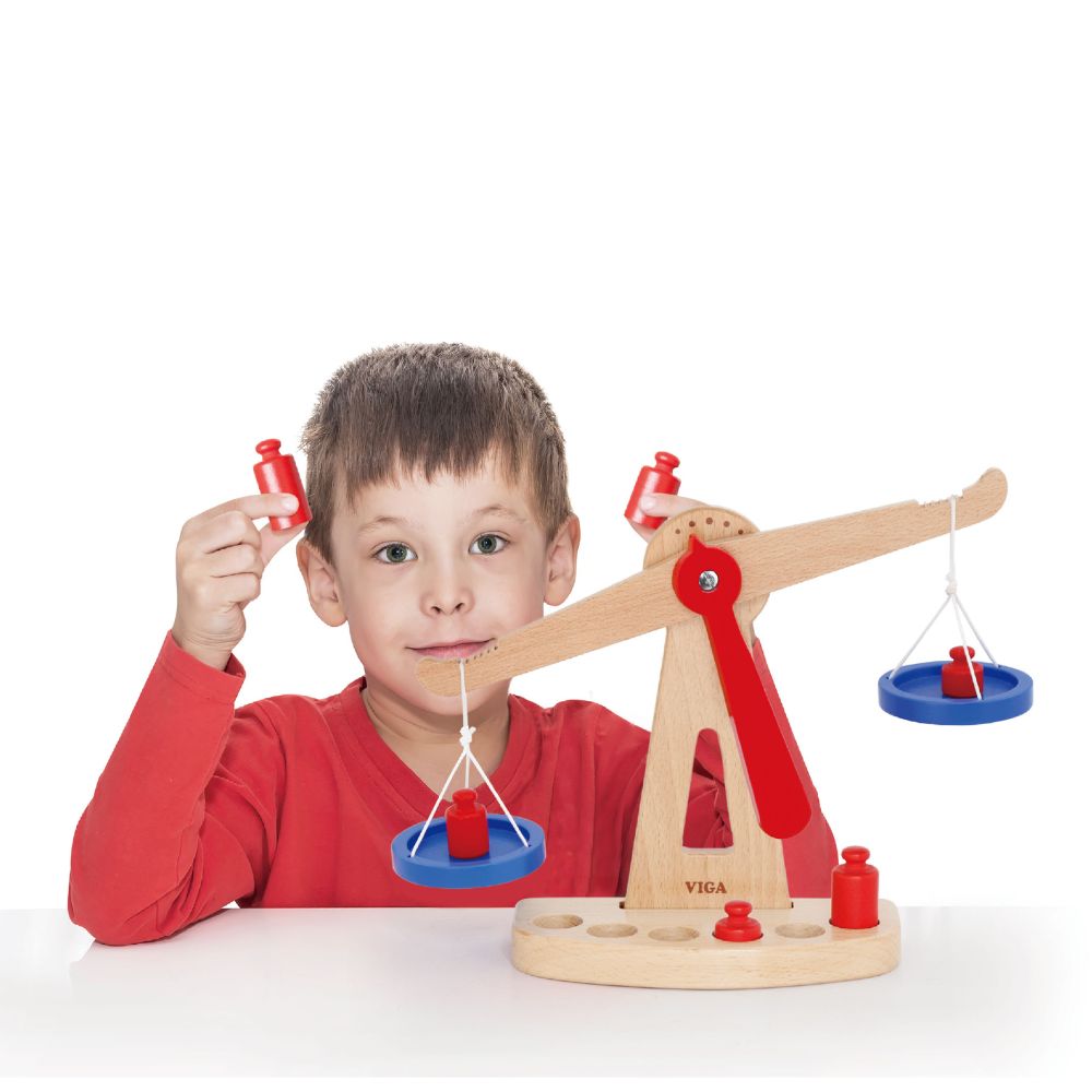 Balance à plateaux, en bois - Eveil Montessori Maroc