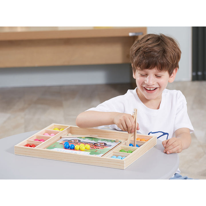 Correspondance des perles en bois avec modèles - Eveil Montessori Maroc