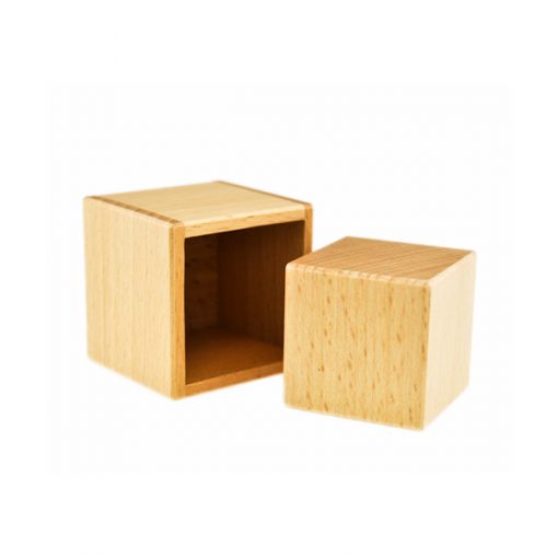 Boite d’encastrement et son cube - Eveil Montessori Maroc