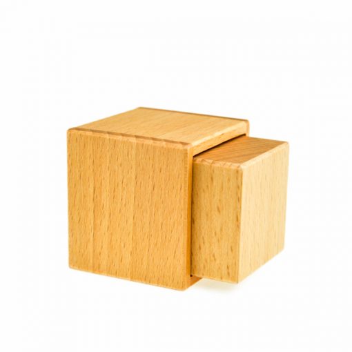 Boite d’encastrement et son cube - Eveil Montessori Maroc