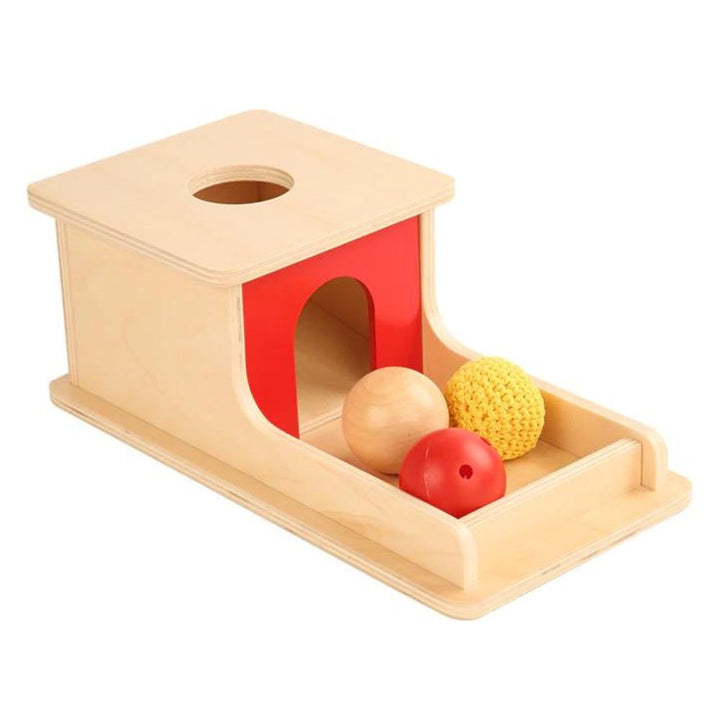 Boîte de permanence d'objet avec plateau trois boules (bois, plastique, tressé) - Eveil Montessori Maroc